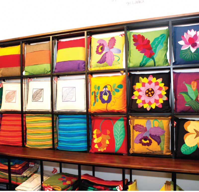 Selyn Selyn launches ‘Hands on Hands’ Collection - Explore Sri Lanka